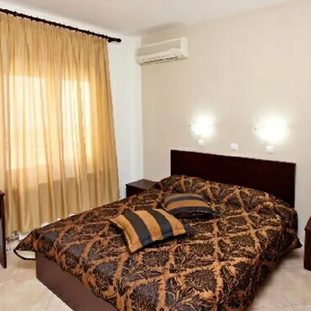 Delfini Hotel