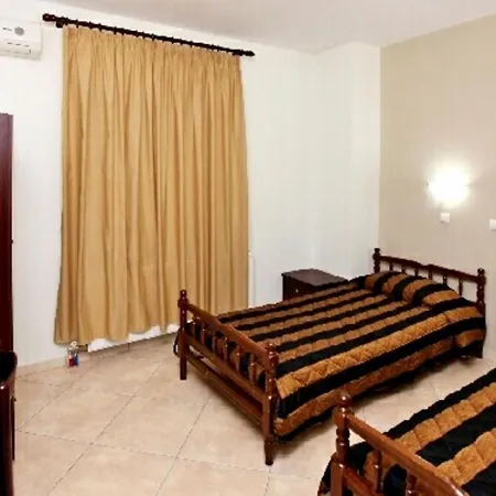 Delfini Hotel 2*