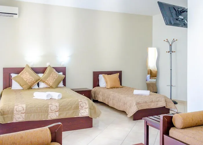 Delfini Hotel 2*